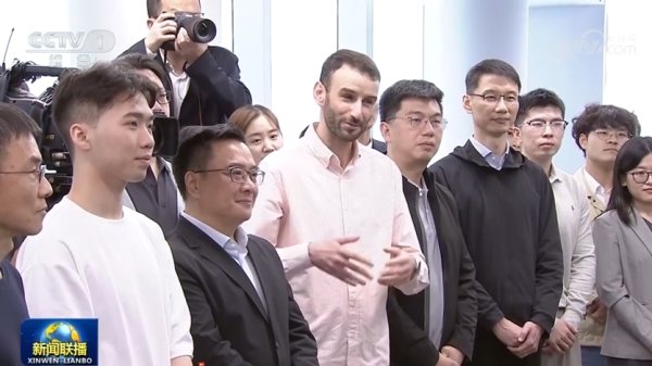 股市配资app官网下载安装 上海承担国家任务，探索AI未来领军人才培养试验区改革，构筑多个AI+平台